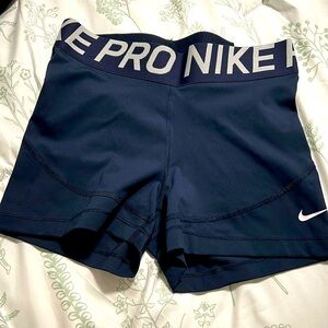 NIKE training shorts NWT ✨sold✨